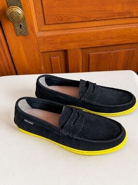 Cole Haan Nantucket Penny Loafers Navy Suede Neon Yellow Sole Men’s 11M NWOT